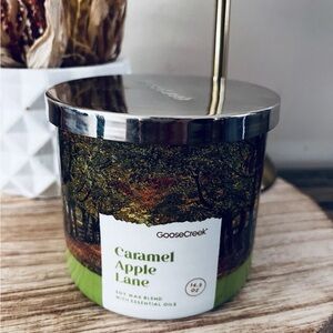 Goose Creek 3 Wick Candle Peppermint Candy Cookie